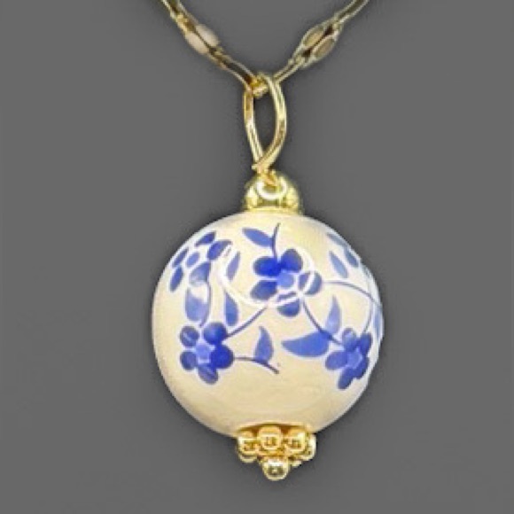 Blue & White Ceramic Pendant Necklace Chinoiserie Delft Floral Stainless Chain - Picture 5 of 5